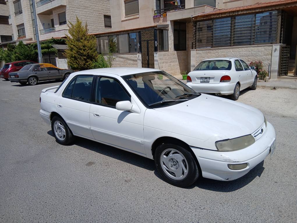 كيا سيفيا موديل 1996 بحالة ممتازة وجير توماتيك - 2