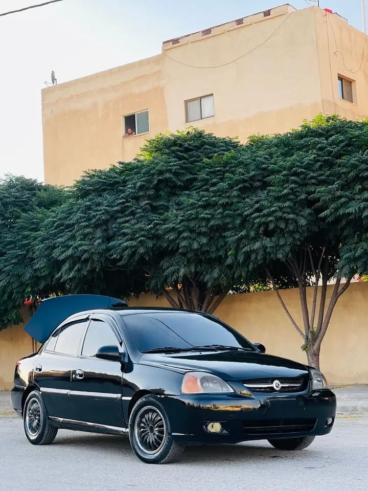 کیا ریو موديل 2003 للبيع بسعر مغري في الأردن - 2