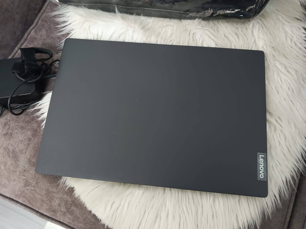 لابتوب لينوفو Core i3 الجيل العاشر شبه جديد