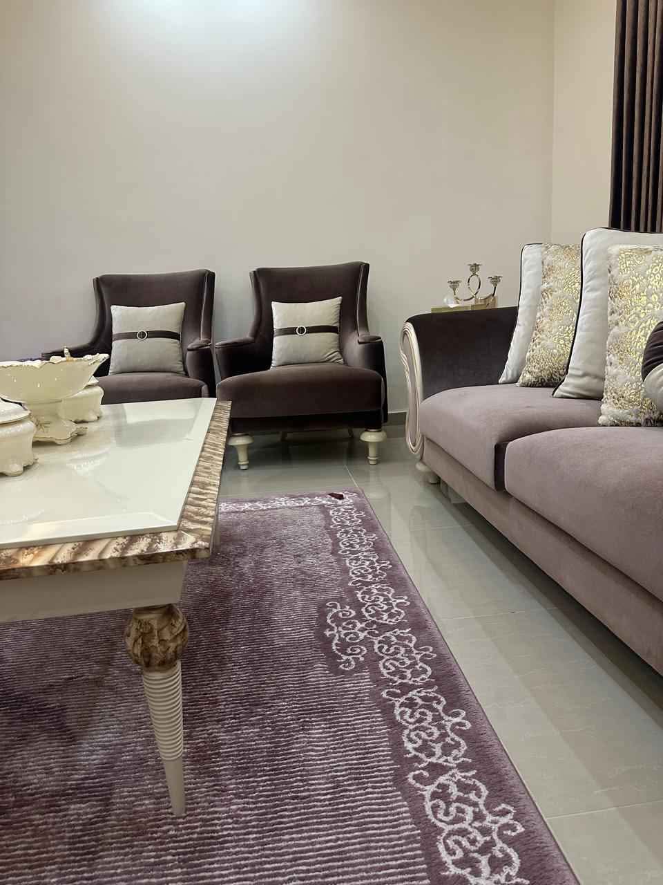 طقم كنب مثل الجديد للبيع بسعر مناسب للاستعجال - 3