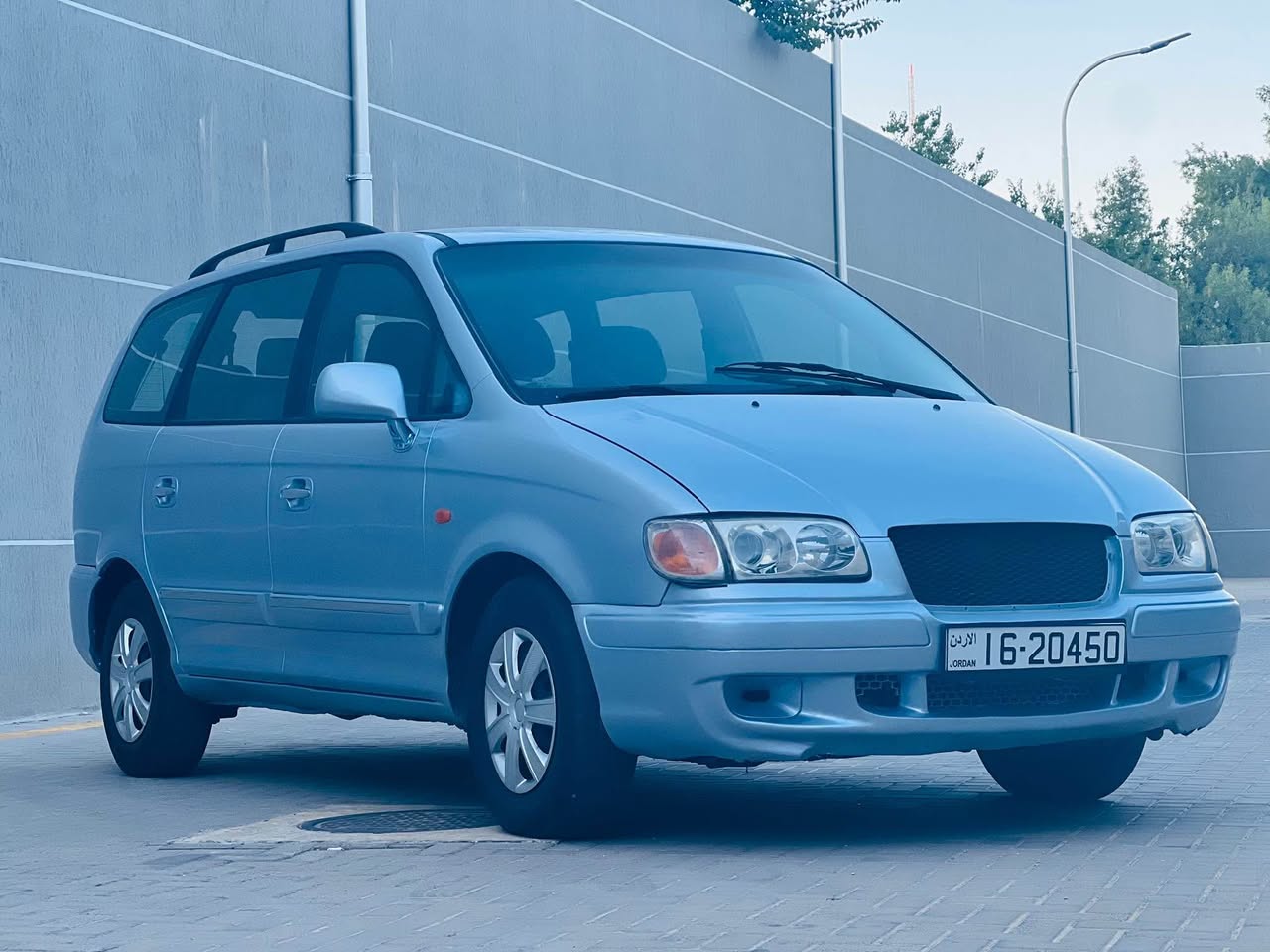 هونداي تراجت 2002 للبيع بسعر مغري وبمحرك 2000cc وجير اتوماتيك - 4