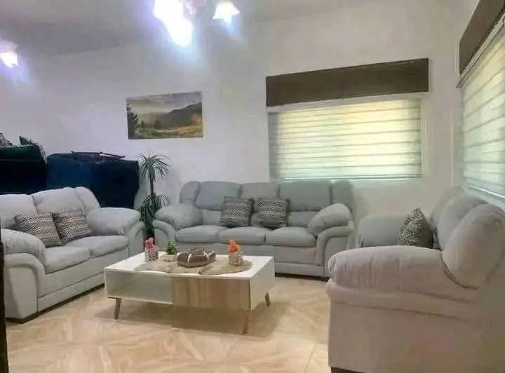 طقم أريكة سبع مقاعد خشب سويد بحشوة هولو ولون خيش جديد غير مستعمل