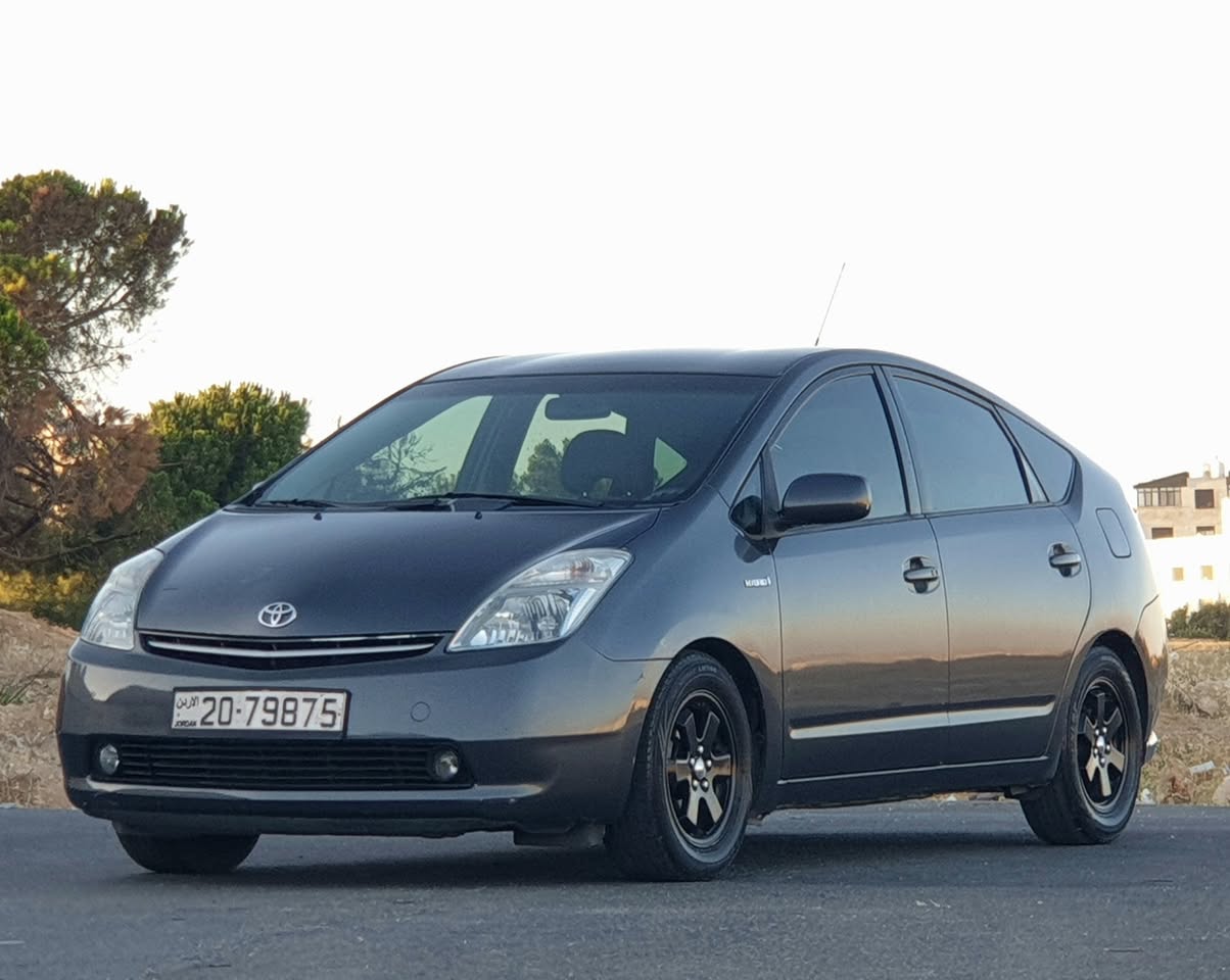 Toyota Prius 2009 for Sale - Reliable Hybrid with 170000km Mileage