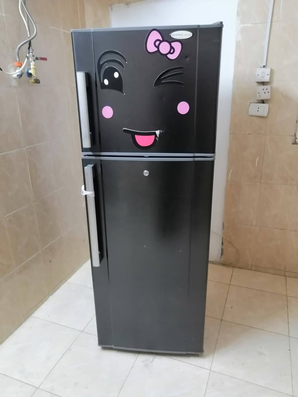 ثلاجة جينرال 16 قدم بحالة ممتازة
