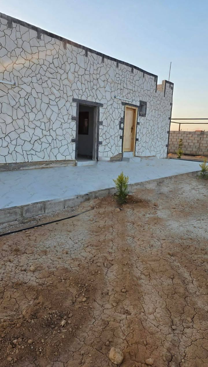 مزرعة في الزيتونة بلعما بمساحة ٣ دونم مع بيت ١٠٠ متر وخدمات متكاملة