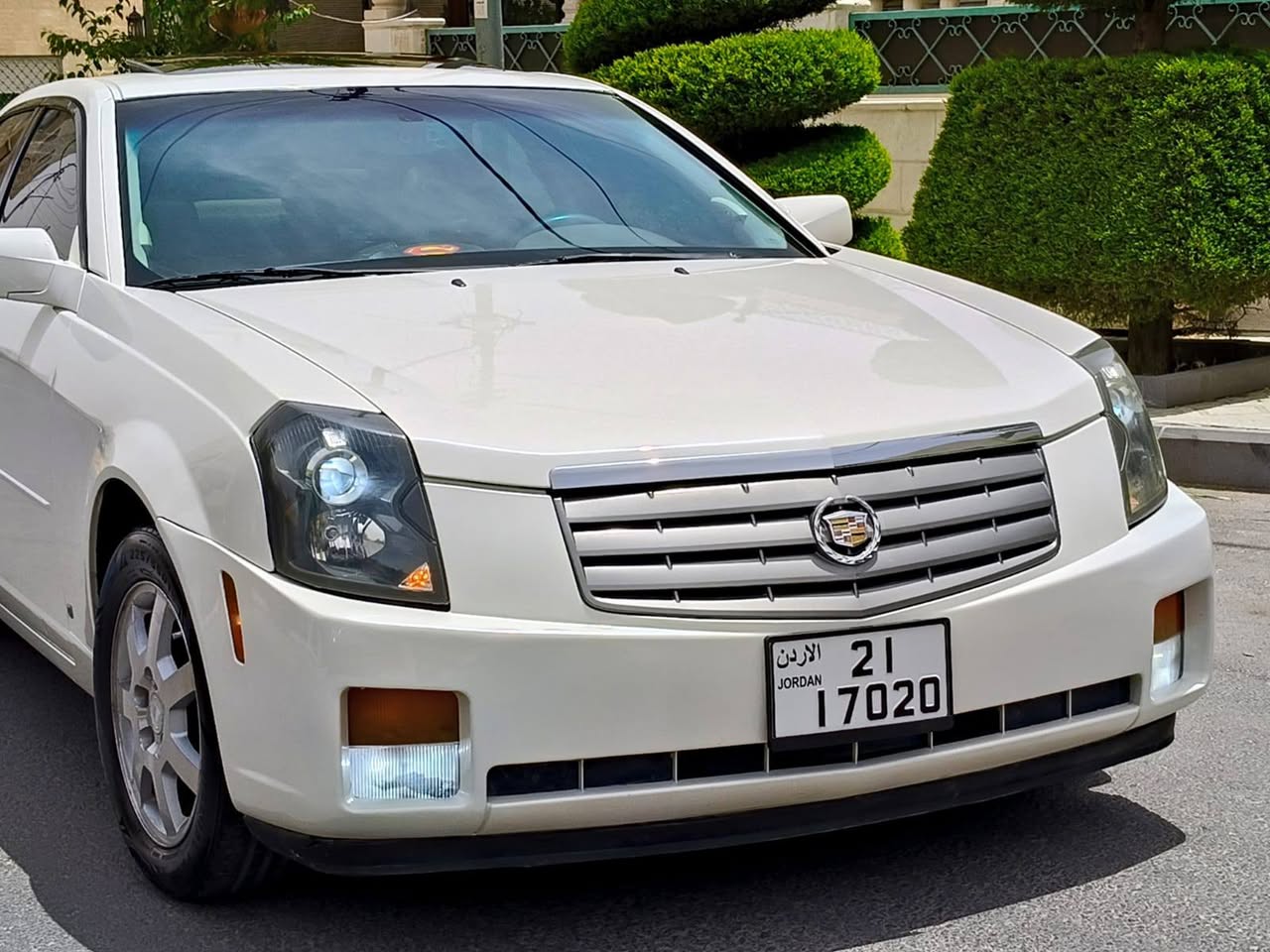 كاديلاك CTS موديل 2006 للبيع مع ميزات فاخرة ومواصفات عالية في الأردن