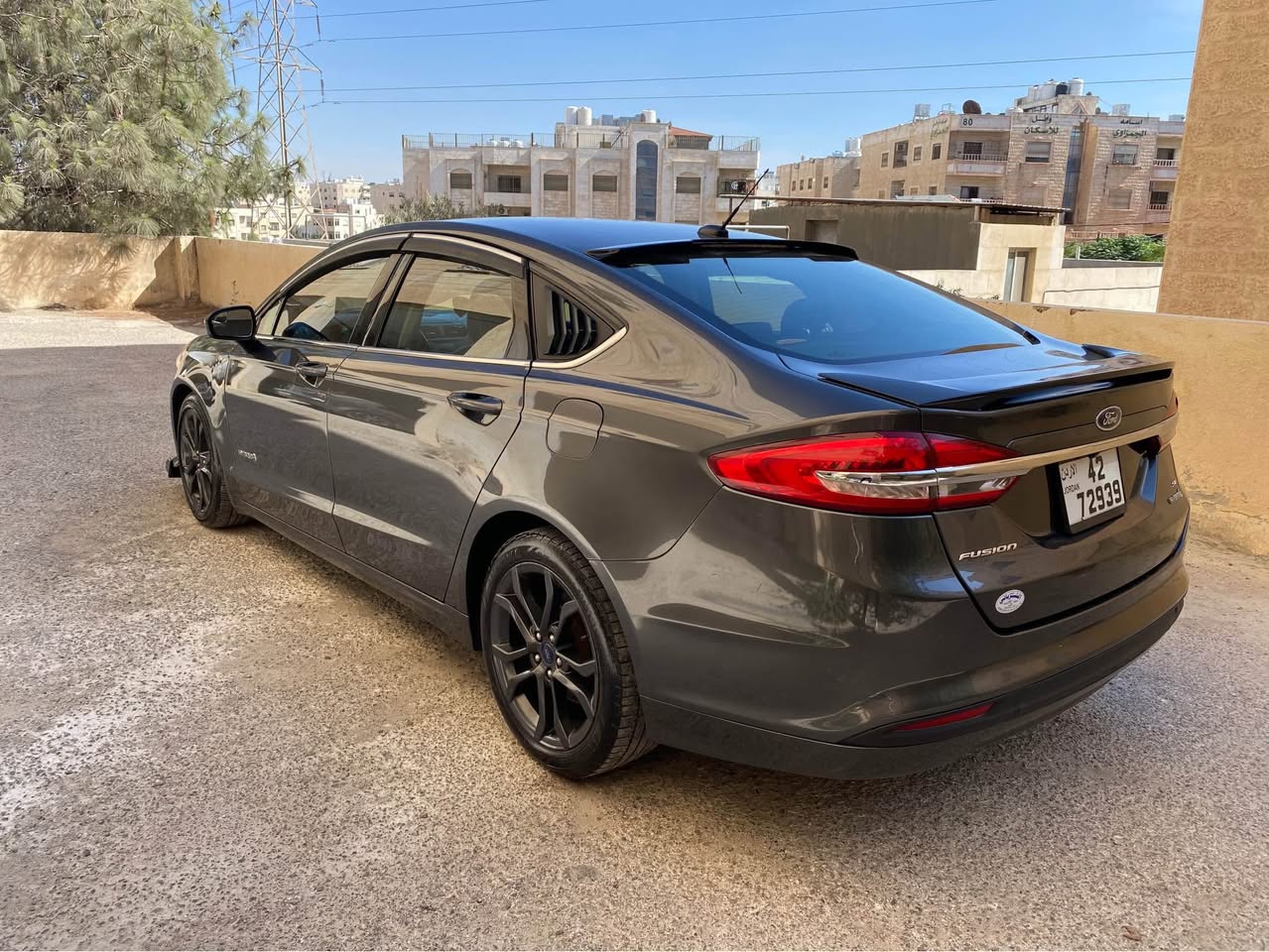 فورد فيوجن 2018 بحالة ممتازة في الأردن مع إضافات رائعة