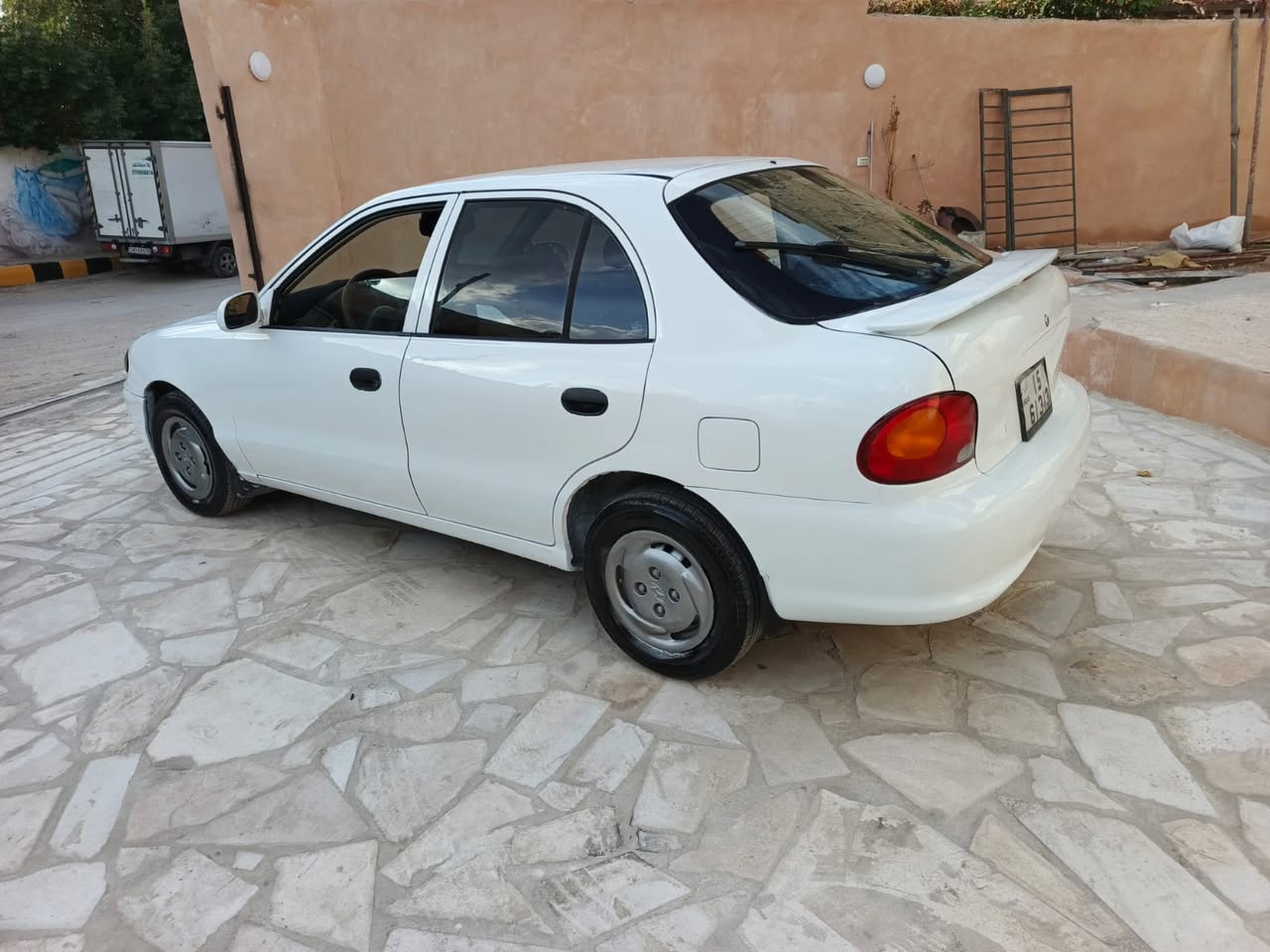 هونداي أكسنت 1996 للبيع بسعر 2000 دينار