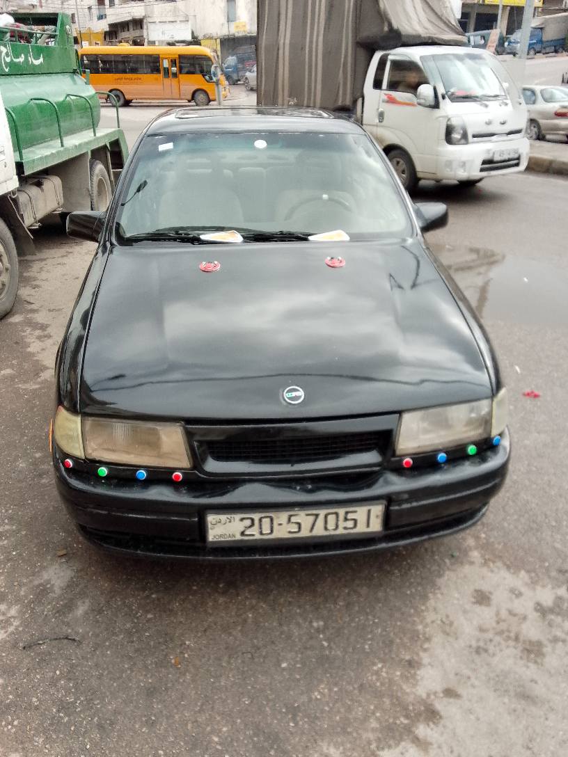 أوبل فيكترا موديل 1991 للبيع